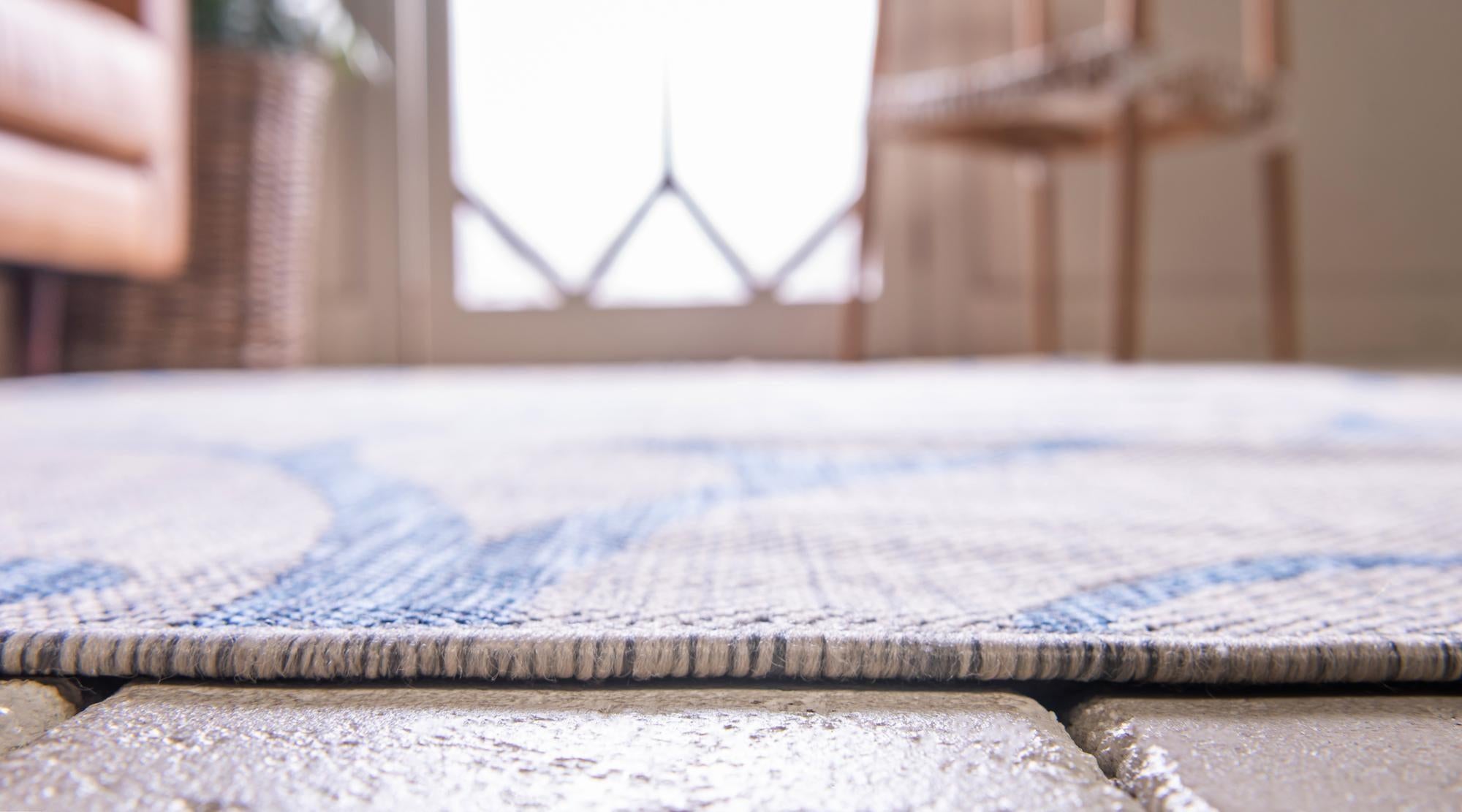 2' x 6' Easy-Clean Botanical Indoor / Outdoor Runner Rug