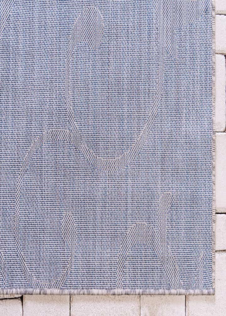 2' x 6' Easy-Clean Botanical Indoor / Outdoor Runner Rug