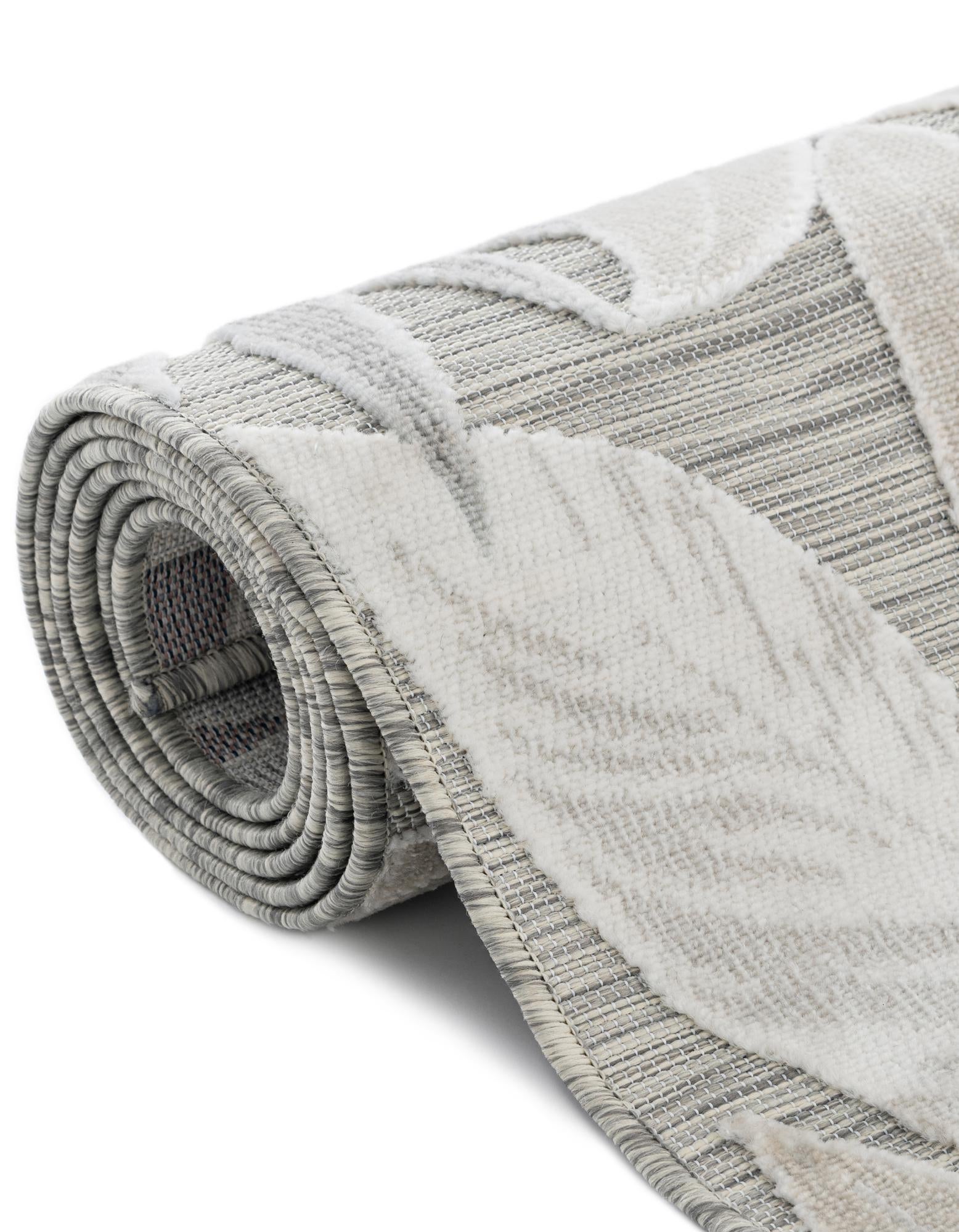 2' 2 x 5' 3 Easy-Clean Botanical Indoor / Outdoor Runner Rug