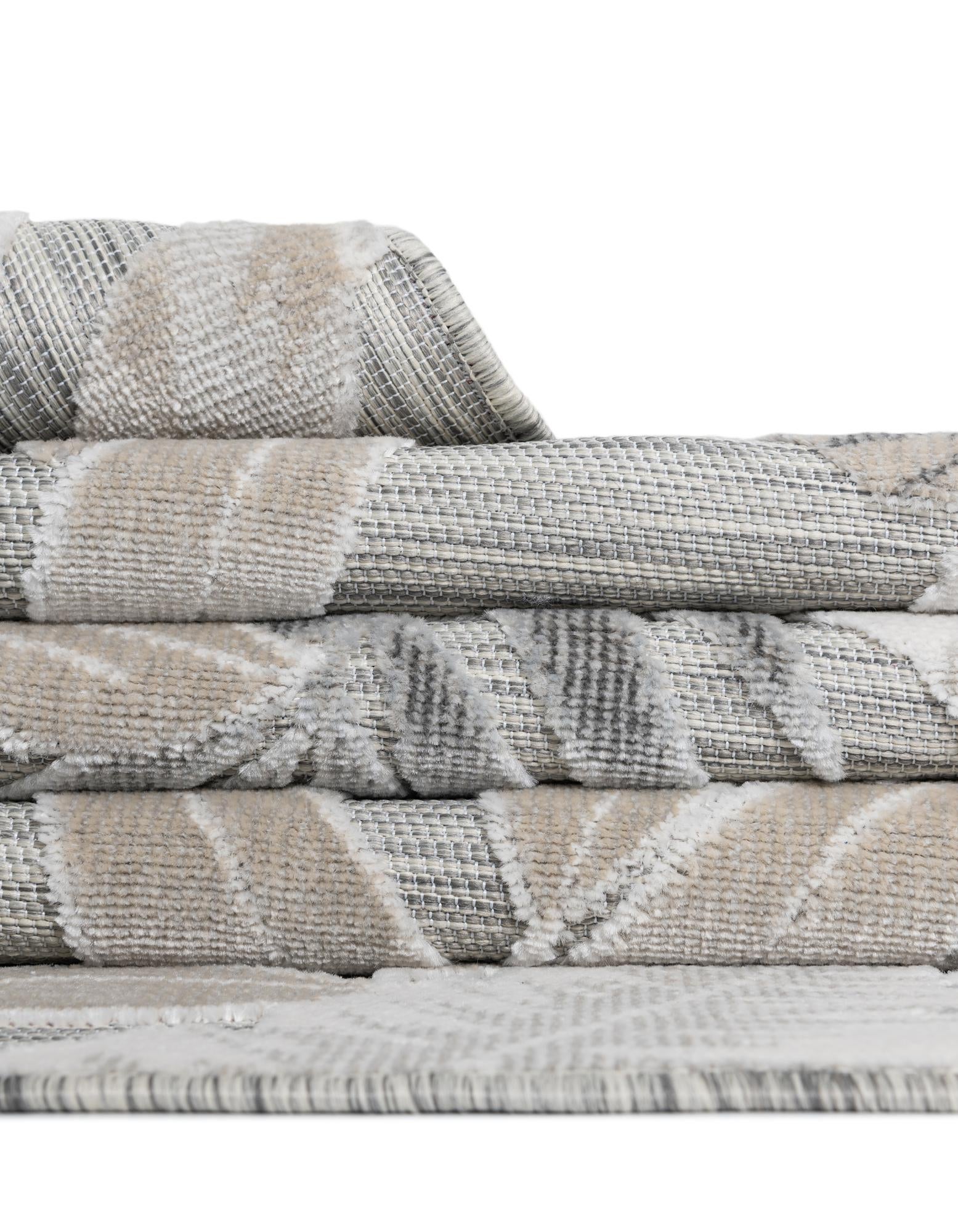 2' 2 x 5' 3 Easy-Clean Botanical Indoor / Outdoor Runner Rug