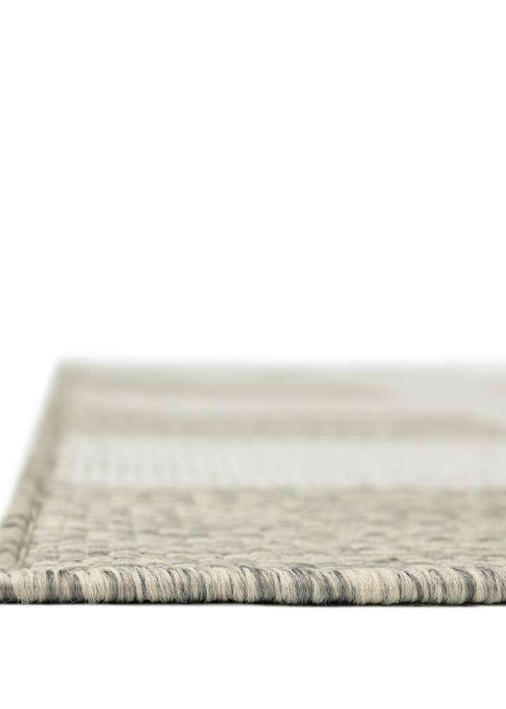 2' 7 x 12' Easy-Clean Checkered Indoor / Outdoor Runner Rug