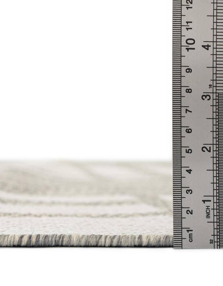 Detail image of 2' x 5' 3 Easy-Clean Checkered Indoor / Outdoor Runner Rug