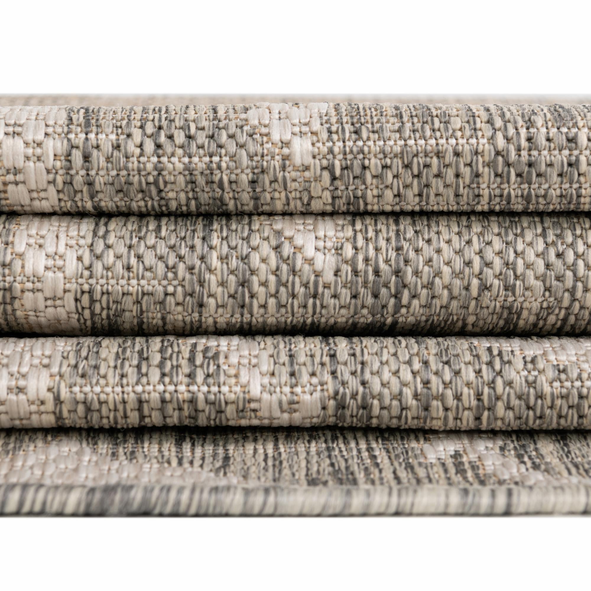 2' 7 x 12' Easy-Clean Coastal Indoor / Outdoor Runner Rug