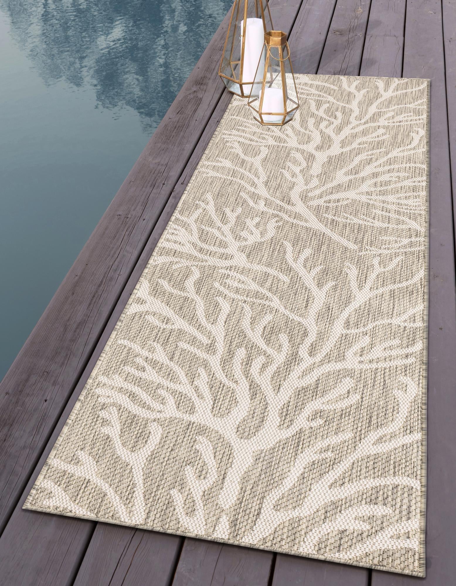 2' x 8' Easy-Clean Coastal Indoor / Outdoor Runner Rug