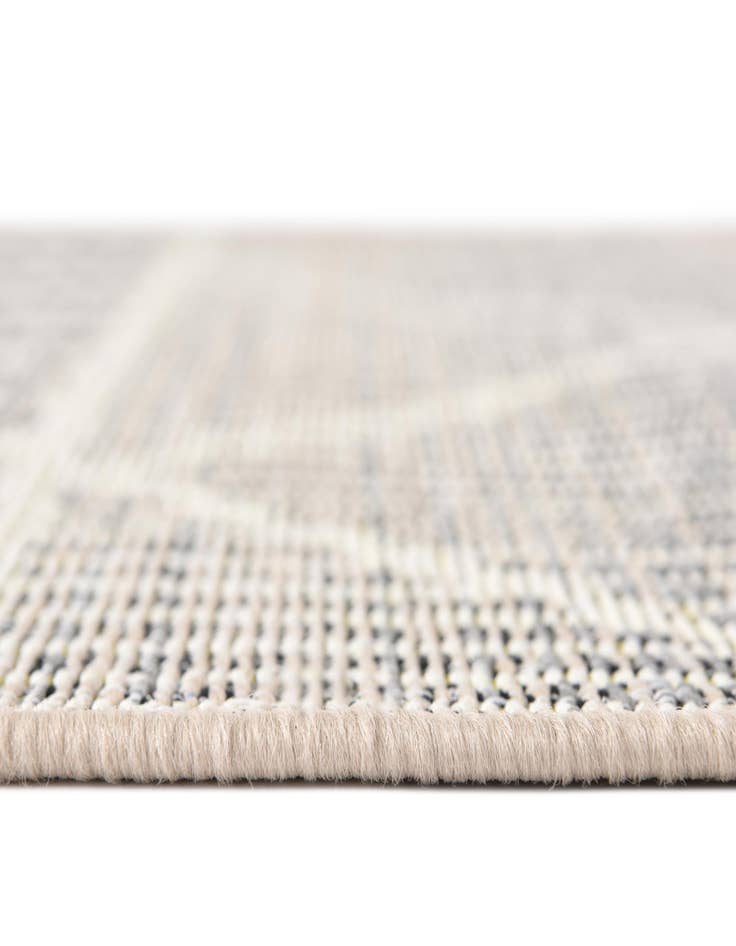 Detail image of 2' 7 x 5' 3 Washable Lattice Indoor / Outdoor Runner Rug