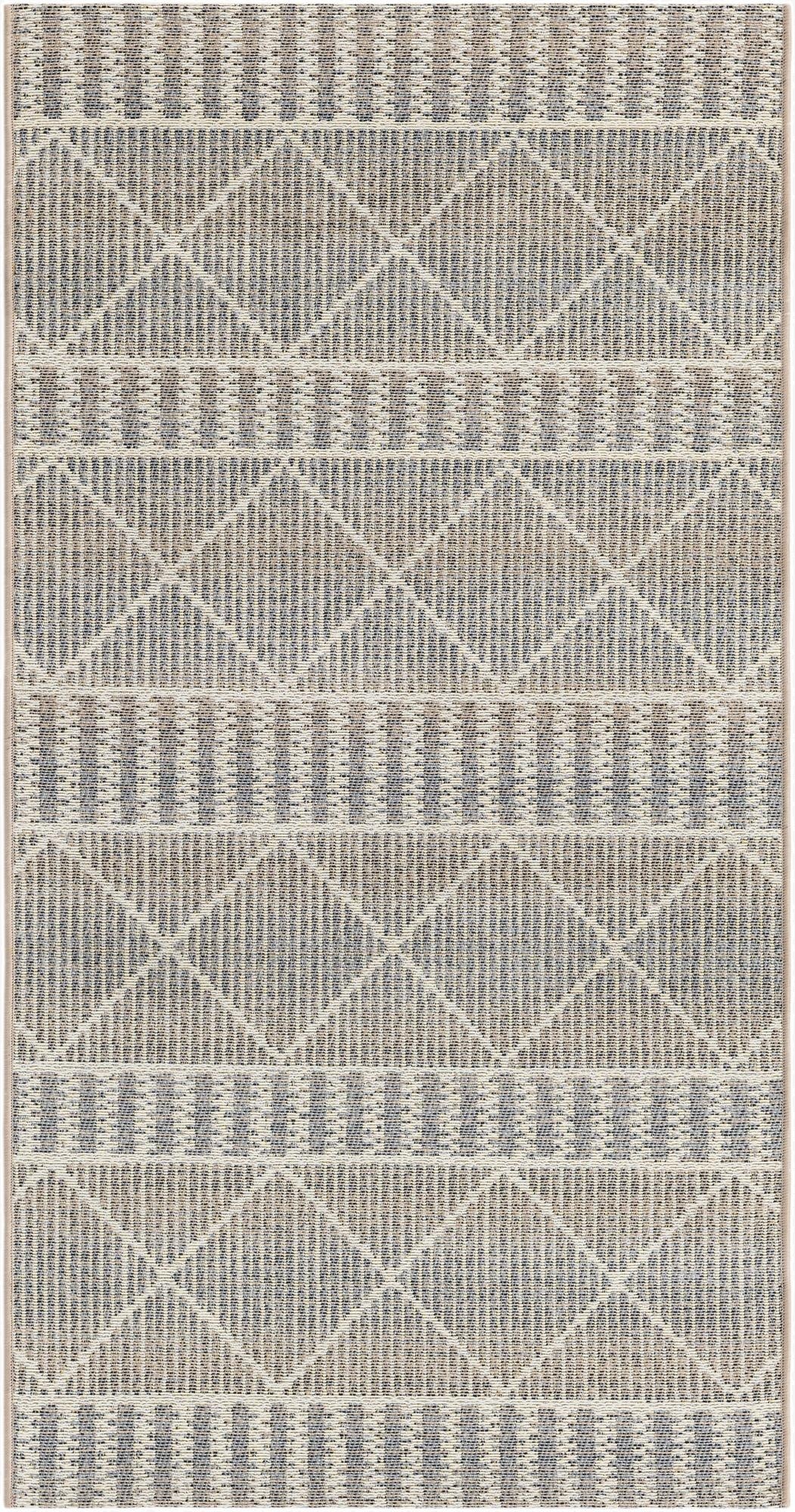 2' 7 x 5' 3 Washable Lattice Indoor / Outdoor Runner Rug