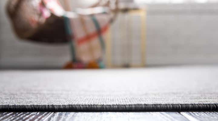 2' x 6' Easy-Clean Solid Indoor / Outdoor Runner Rug