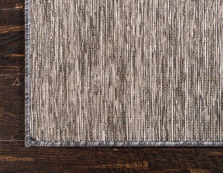 2' x 6' Easy-Clean Solid Indoor / Outdoor Runner Rug