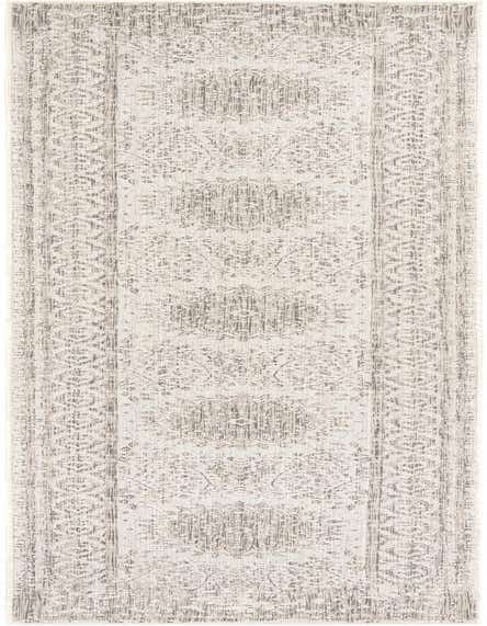 2' 7 x 12' Easy-Clean Traditional Indoor / Outdoor Runner Rug