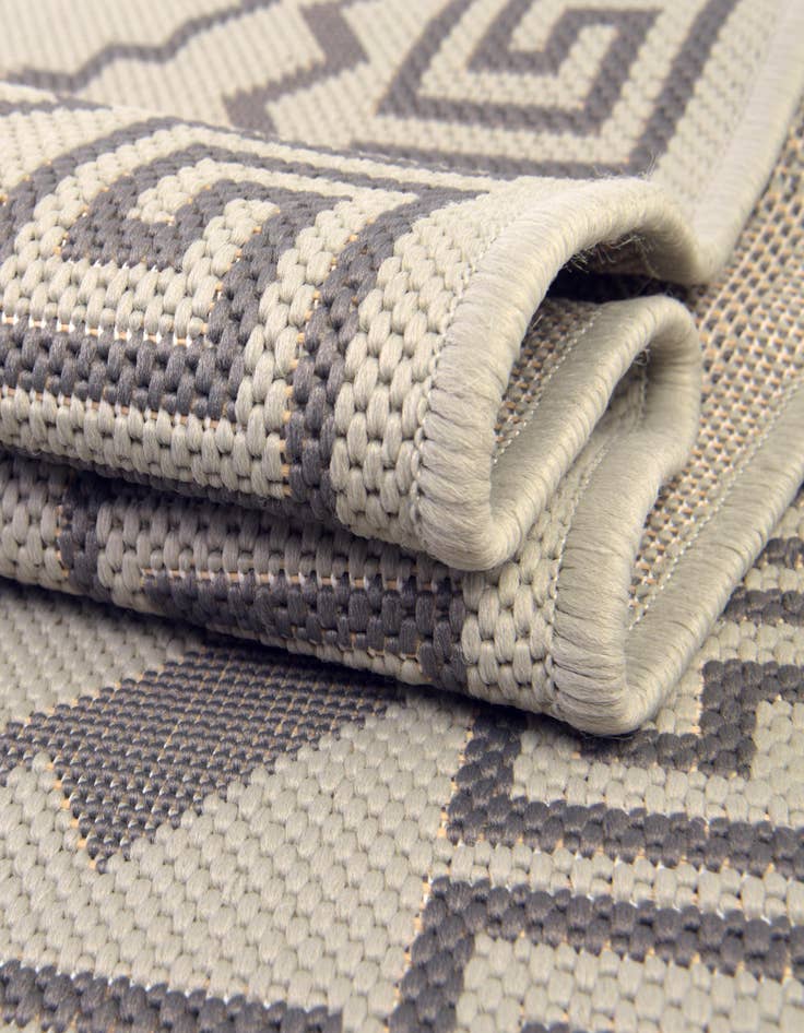 Detail image of 2' 2 x 6'  Washable Trellis Indoor / Outdoor Runner Rug