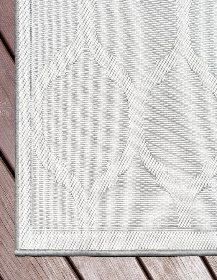 Detail image of 2' 2 x 6'  Washable Trellis Indoor / Outdoor Runner Rug