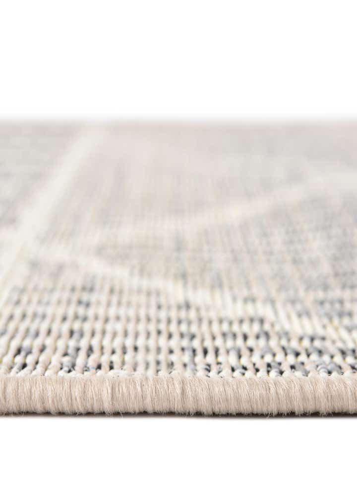 2' 7 x 5' 3 Easy-Clean Trellis Indoor / Outdoor Runner Rug
