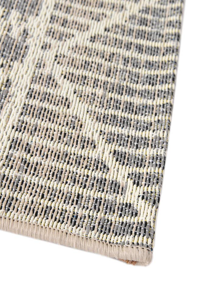 Detail image of 2' 7 x 5' 3 Easy-Clean Trellis Indoor / Outdoor Runner Rug