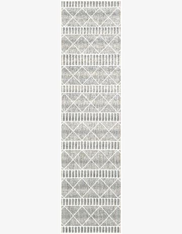 2' 7 x 10' Easy-Clean Trellis Indoor / Outdoor Runner Rug