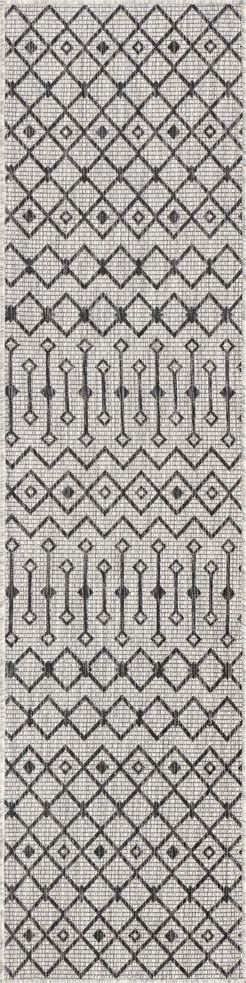 2' x 8'  Washable Trellis Indoor / Outdoor Runner Rug