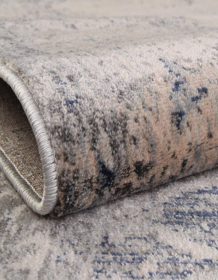 Detail image of 2' 2 x 6' Oxfordshire Runner Rug