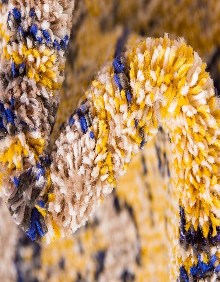 Detail image of 2' 7 x 10'  Washable Palazzo Runner Rug