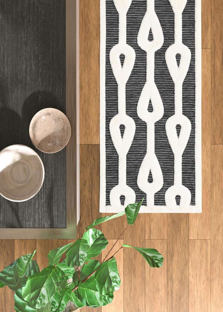 2' x 5' Prismatic Runner Rug