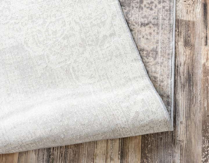 2' 7 x 10' Restoration Runner Rug