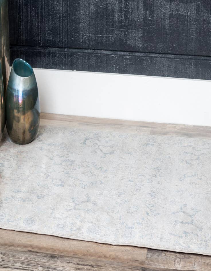 Detail image of 2' 7 x 6' Restoration Runner Rug