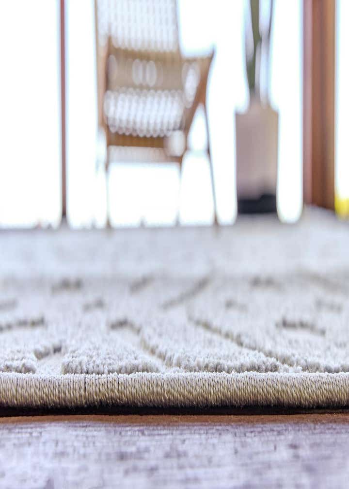 2' x 6' Easy-Clean Sabrina Soto Ella Indoor / Outdoor Runner Rug