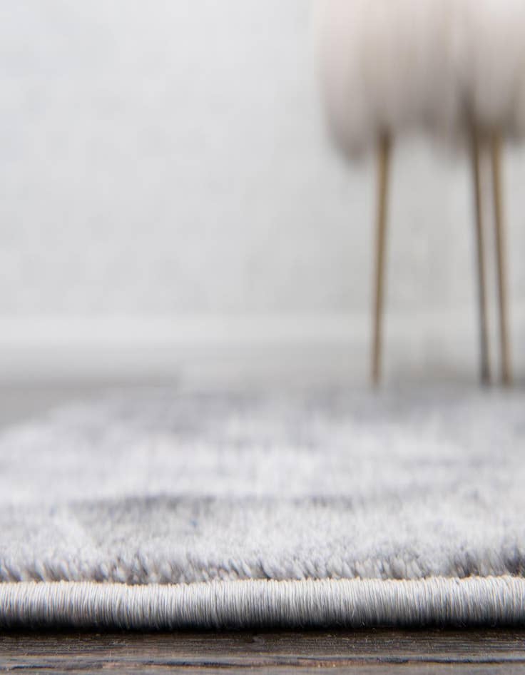 Detail image of 2' 2 x 6' Solaris Runner Rug