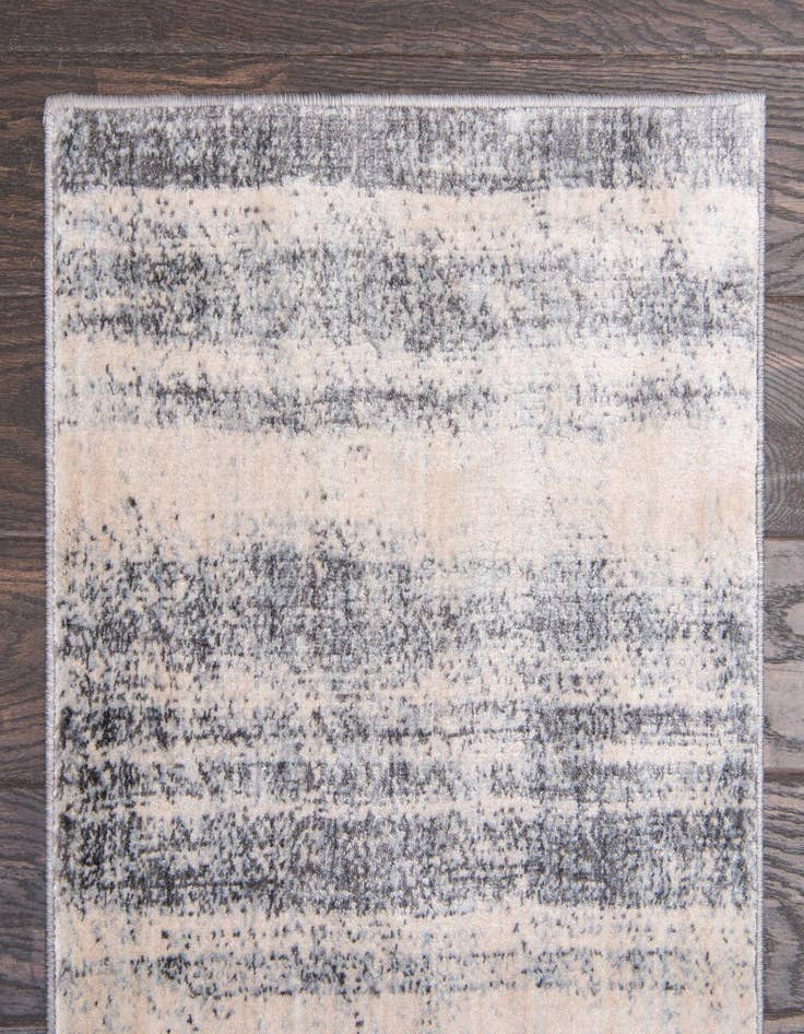 Detail image of 2' 2 x 6' Solaris Runner Rug