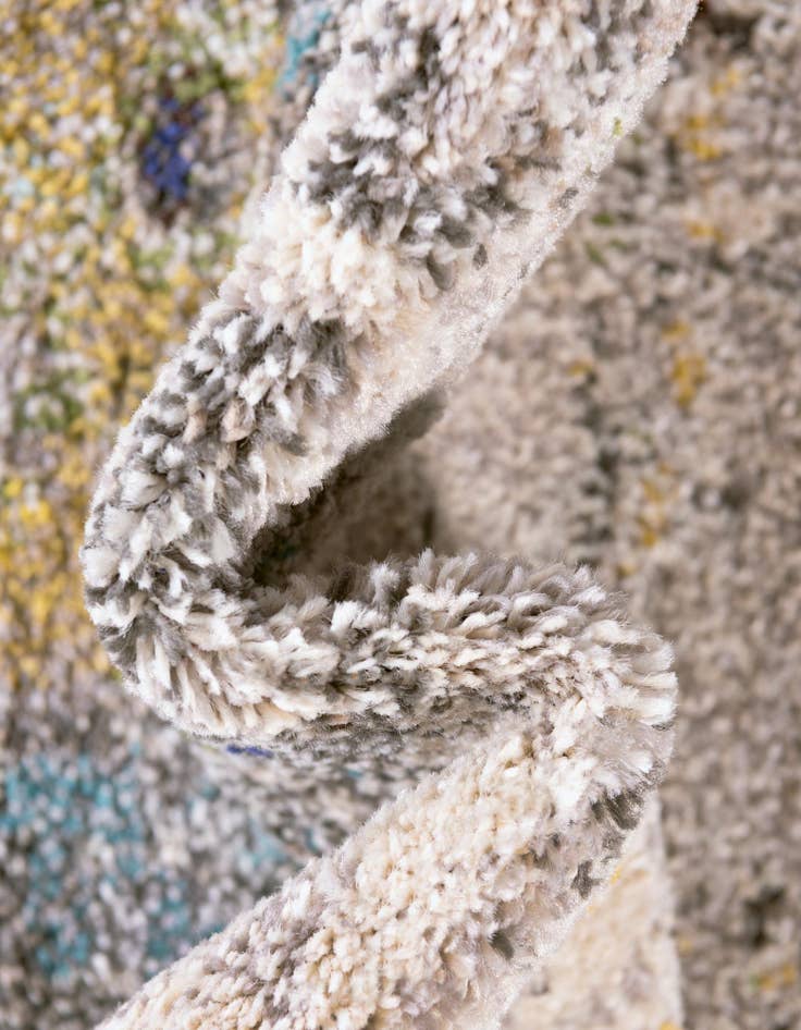 Detail image of 2' 7 x 10'  Washable Spectrum Runner Rug