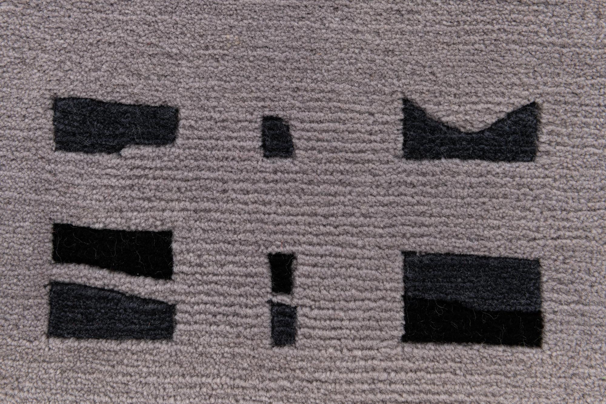 2' 8 x 9' 8 Hand Knotted Tibet Wool Runner Rug