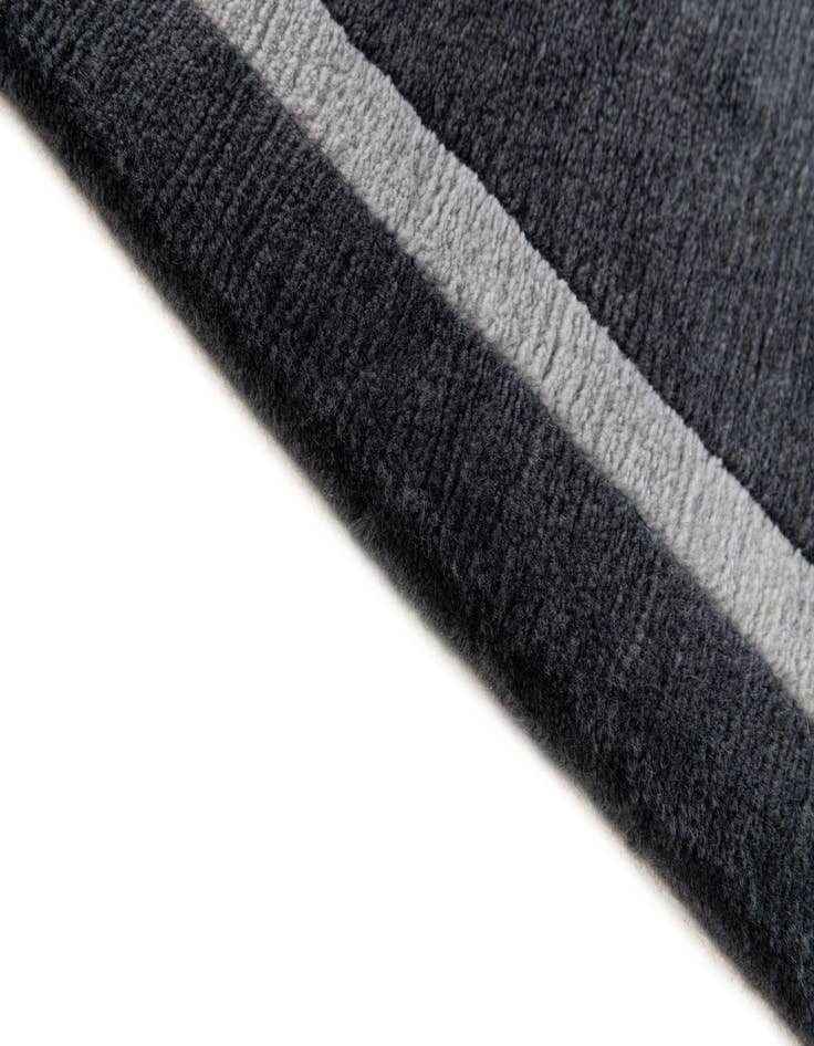 Detail image of 2' 9 x 11' 4  Hand Knotted Tibet Wool Runner Rug