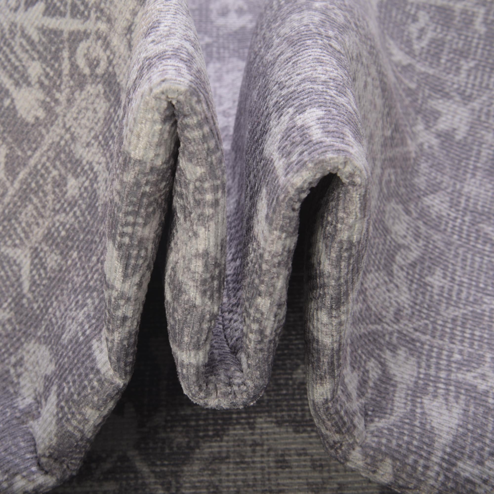 2' x 6' Washable Timeless Runner Rug