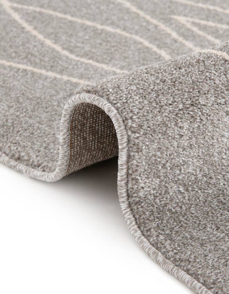 Detail image of 2' 7 x 10' Titania Runner Rug