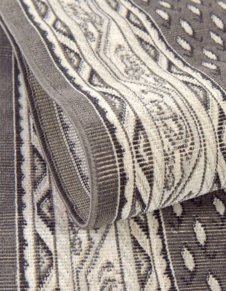 Detail image of 2' x 6' 1 Tribeca Runner Rug