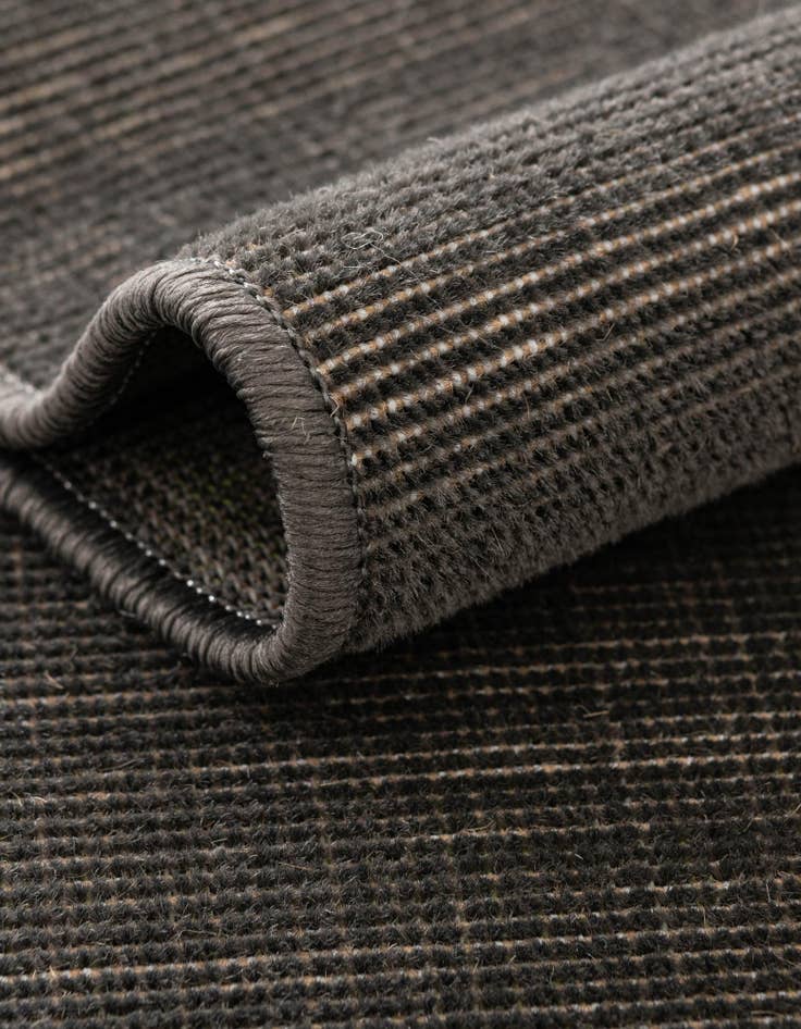 Detail image of 2' 9 x 9' 10 Tribeca Runner Rug