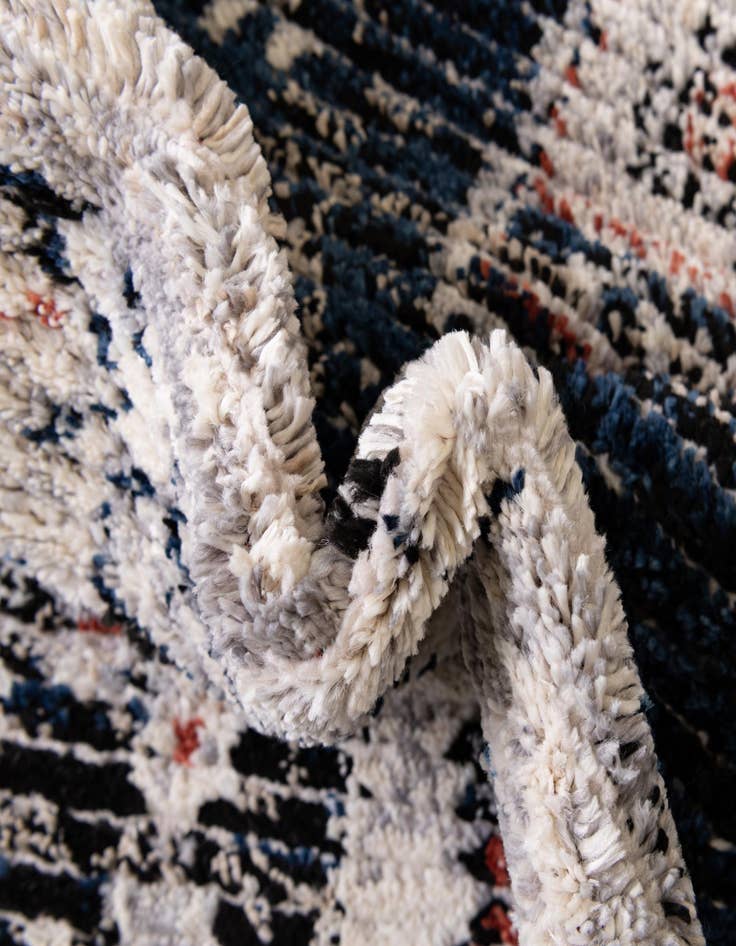 Detail image of 2' x 6' Tucson Runner Rug