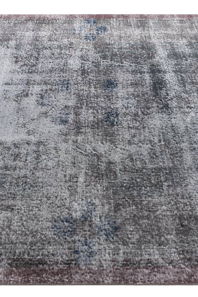 Detail image of 6' 7 x 10' Ultra Vintage Wool Runner Rug
