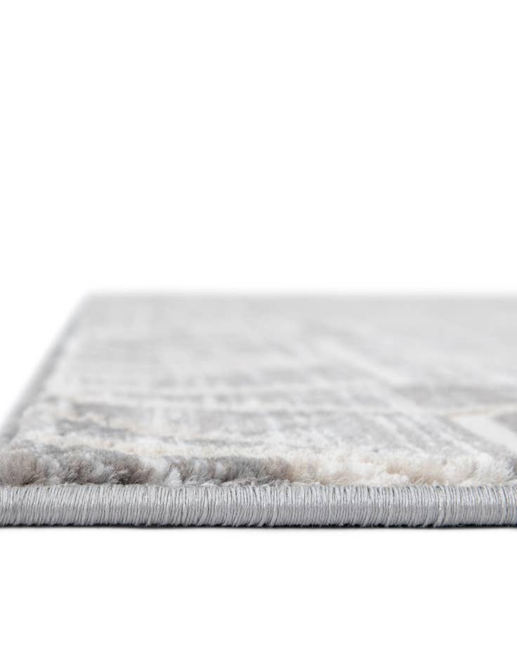 Detail image of Jill Zarin 2' 2 x 6' Uptown Fifth Avenue Runner Rug