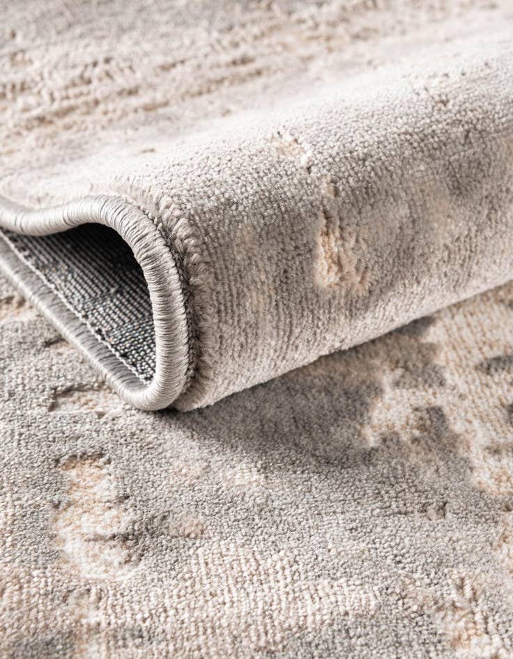 Detail image of 2' 7 x 14' Uptown Lexington Avenue Runner Rug