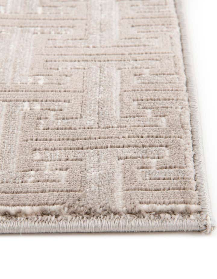 2' 2 x 6' Uptown Park Avenue Runner Rug