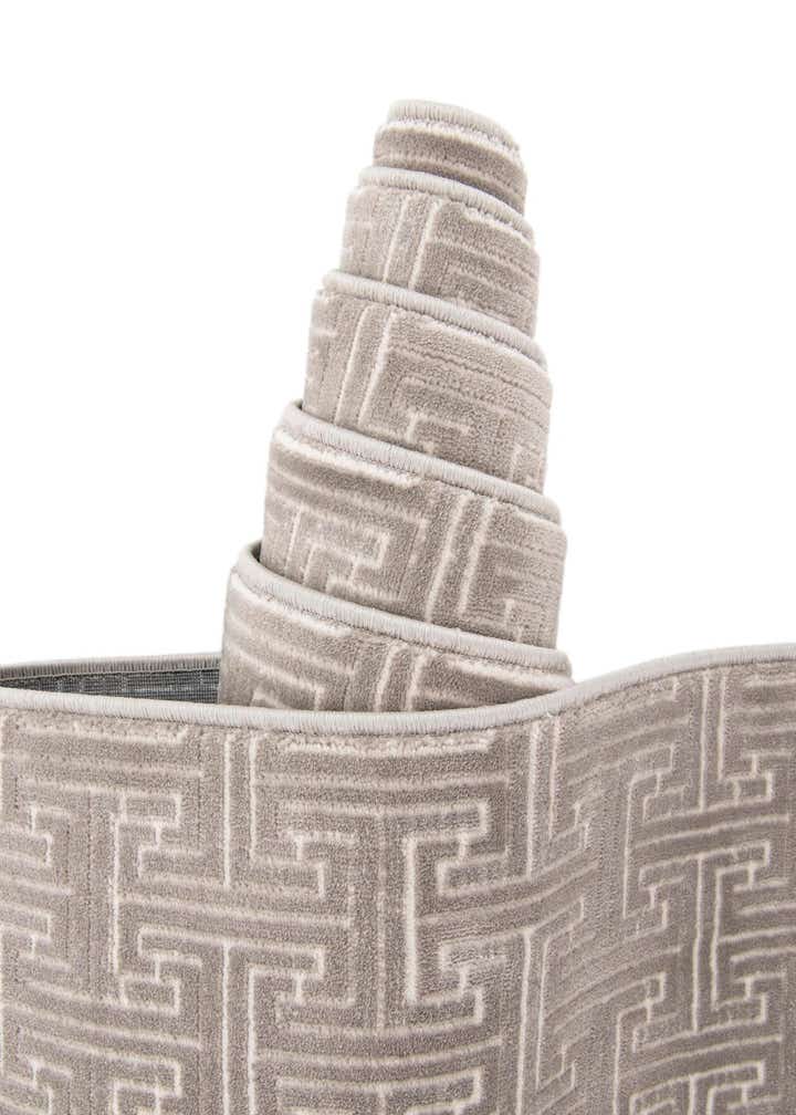2' 2 x 6' Uptown Park Avenue Runner Rug