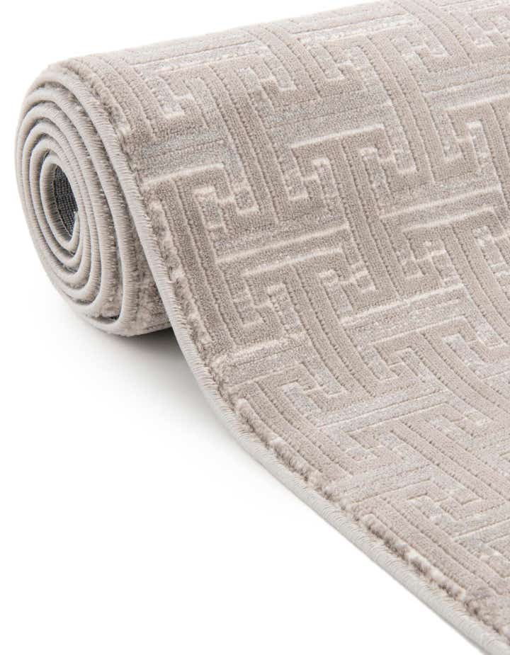 2' 2 x 6' Uptown Park Avenue Runner Rug