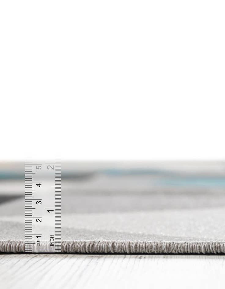 Detail image of 2' x 6' Valencia Runner Rug