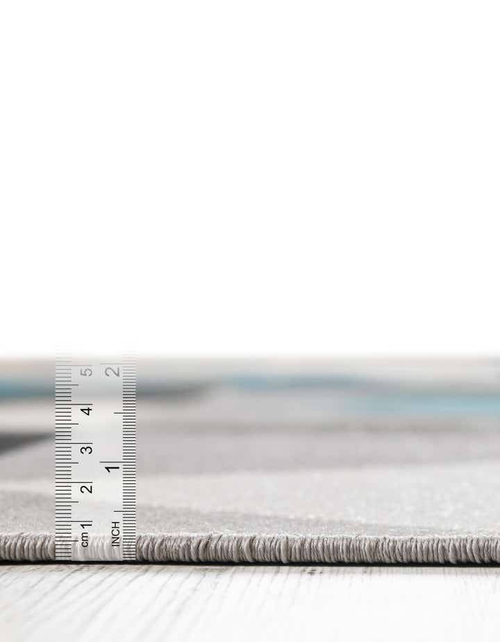 2' x 6' Valencia Runner Rug