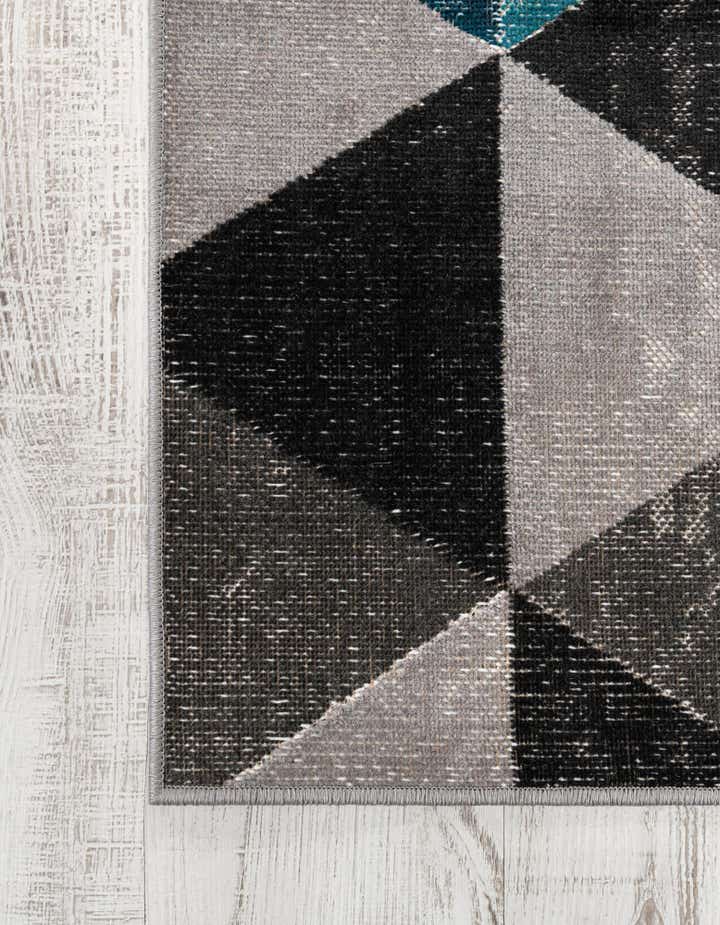 2' x 6' Valencia Runner Rug