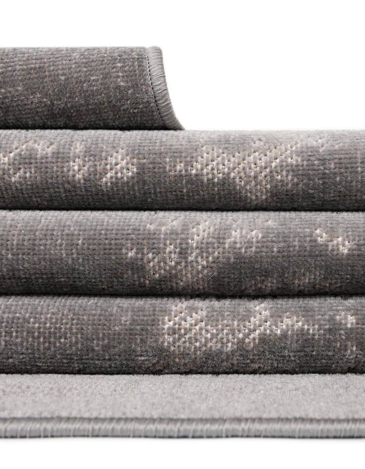 Detail image of 2' x 6' Valencia Runner Rug