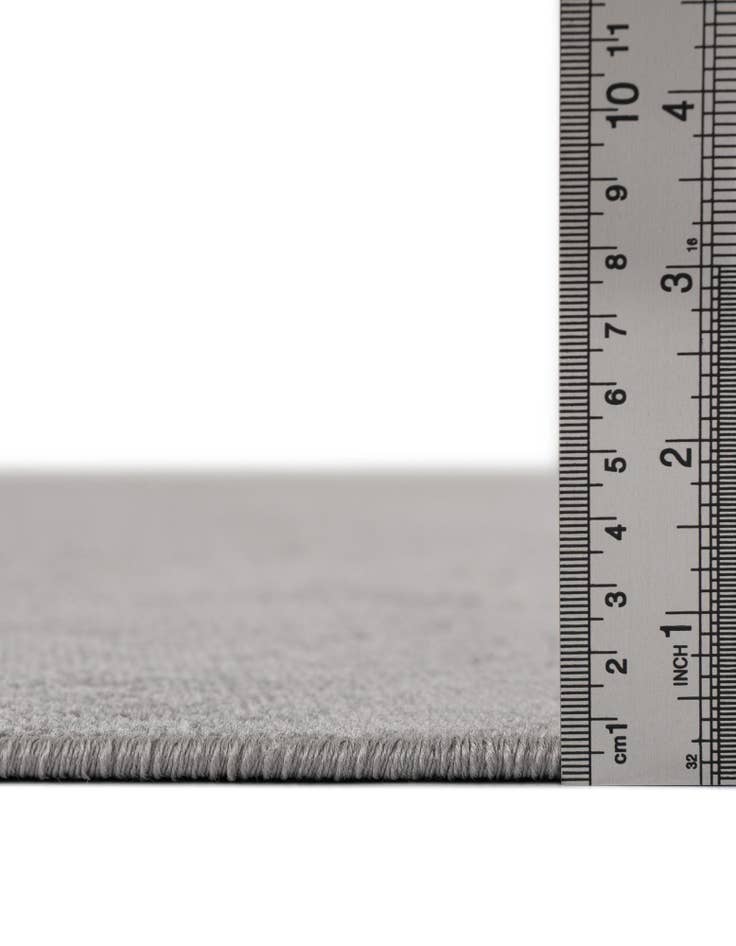 Detail image of 2' x 6' Valencia Runner Rug