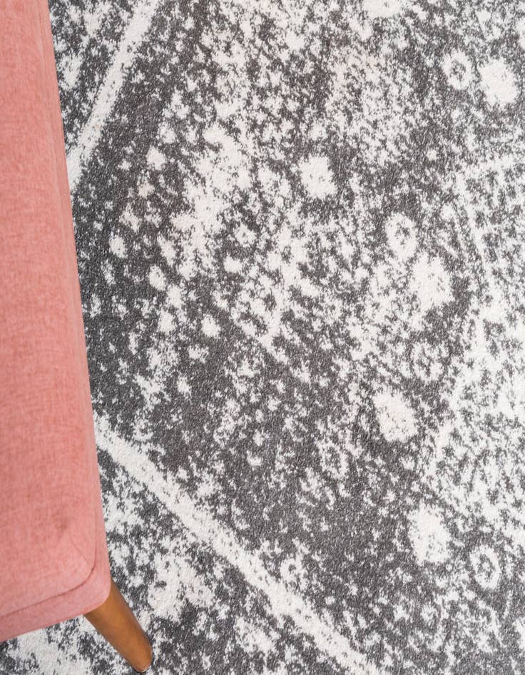 Detail image of 2' x 6' Venice Runner Rug