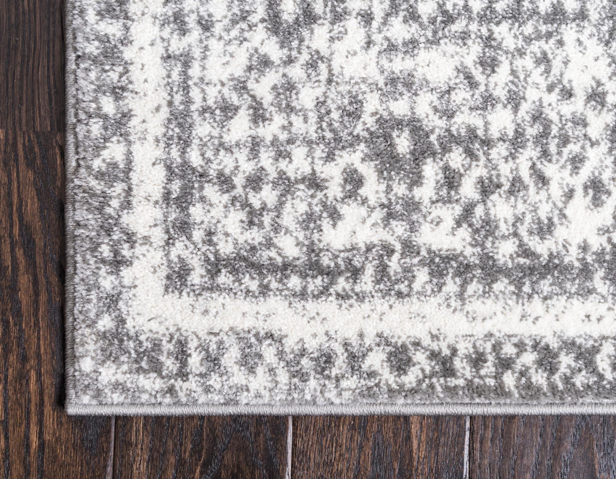 2' x 6' Venice Runner Rug
