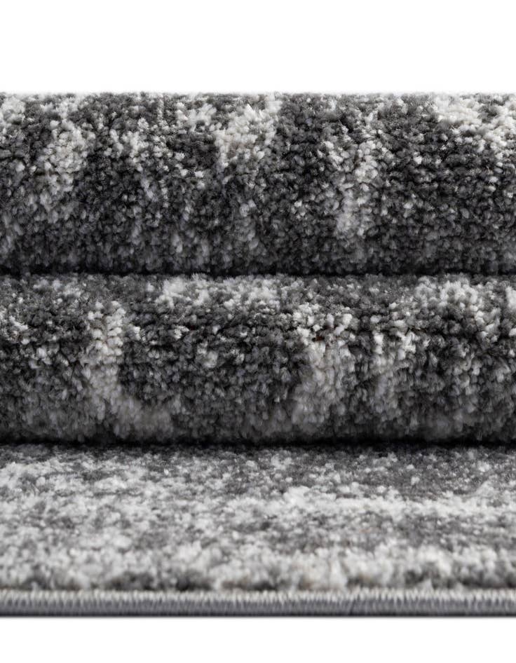 Detail image of 2' x 6' Venice Runner Rug