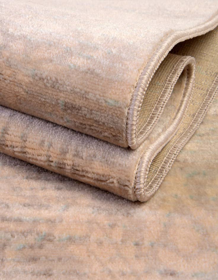 Detail image of 2' 7 x 10' Victoria Runner Rug